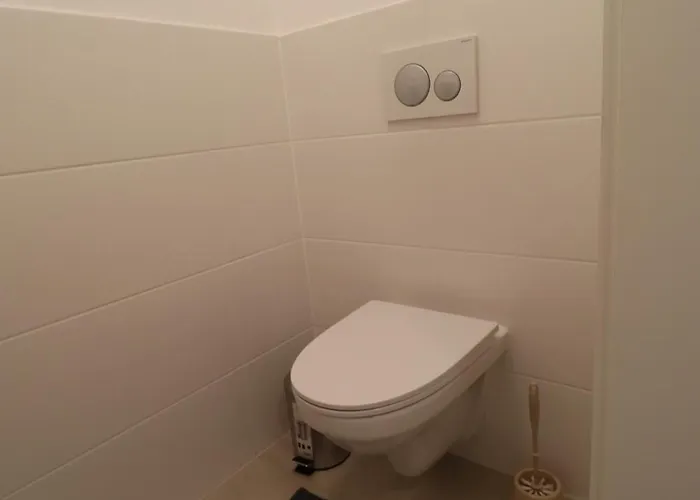 Wohnflair Mit Balkon T25 Bécs